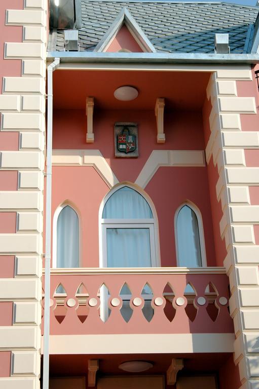 Rcheuli Hotel Batumi Exterior photo
