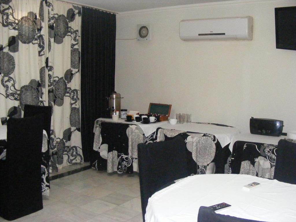 Rcheuli Hotel Batumi Exterior photo